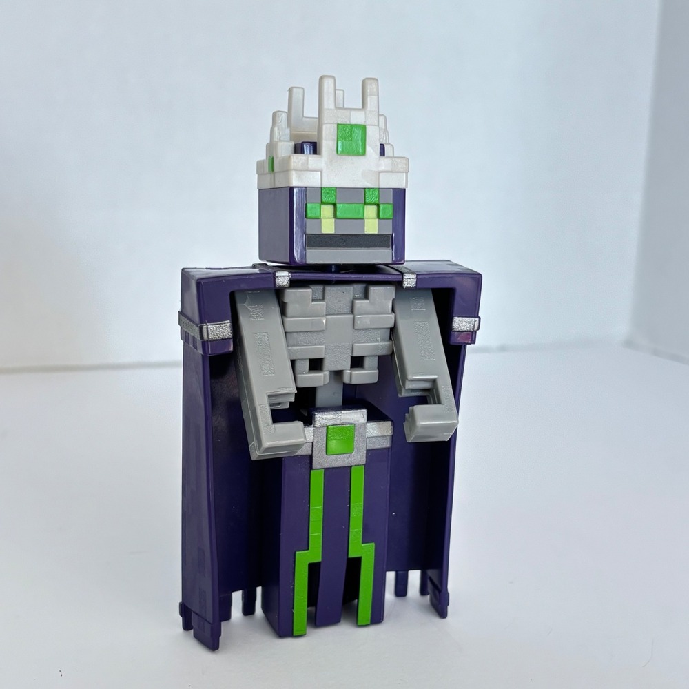 Mattel Minecraft Dungeons Nameless One Figure Purple Cape Good Skeleton Boss